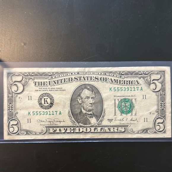 Old Five Dollar Bill 1988